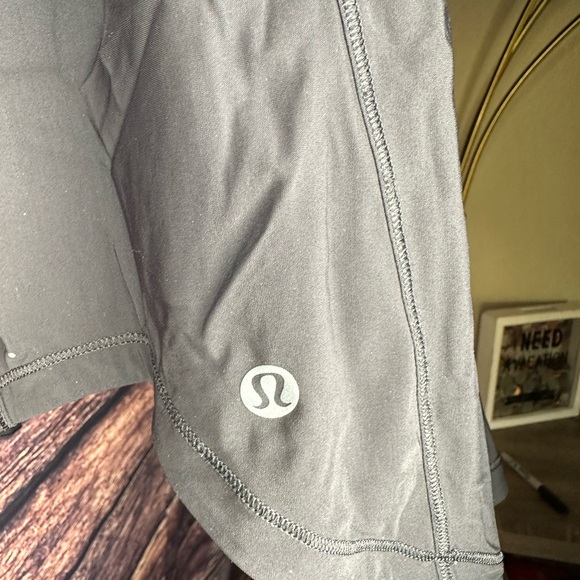 Lululemon | Mesh Back Work Out Tank | Size: L - Picture 4 of 9